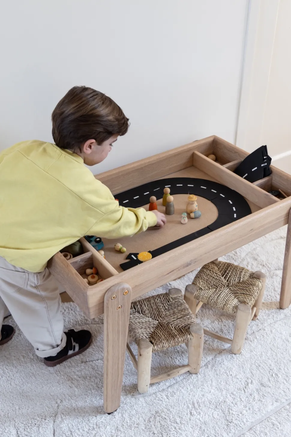 Furnitique - Handgemaakte Eikenhouten Speeltafel