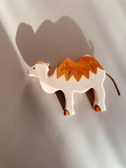 Holztiger Kameel Van Hout