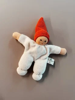 Nucki | Geboorteknuffel Rood Mutsje